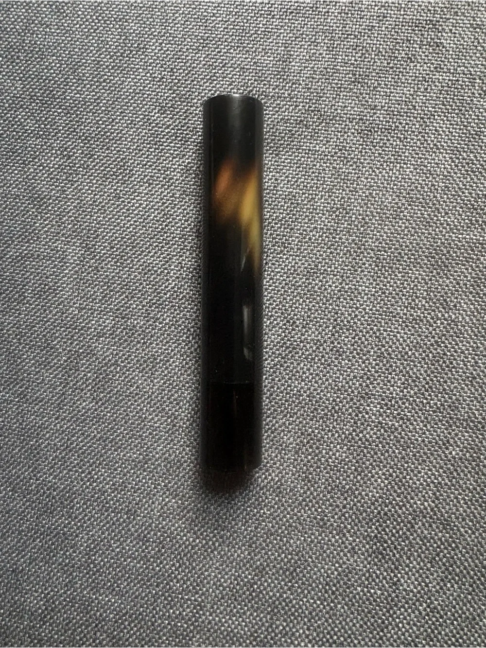 NWOT Victoria Beckham Posh Lipstick in Pose - Mid Toned Mauve Shade
